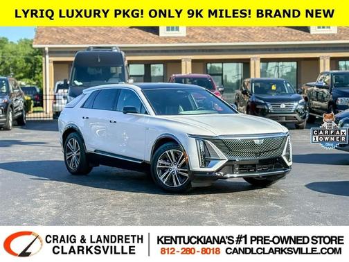 Crystal White Tricoat 2024 Cadillac LYRIQ Luxury