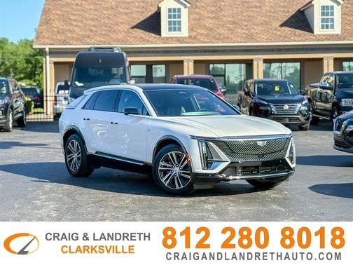 Crystal White Tricoat 2024 Cadillac LYRIQ Luxury