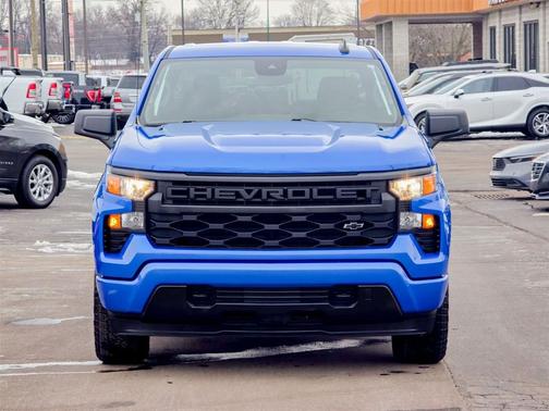 2025 Chevrolet Silverado 1500 Custom