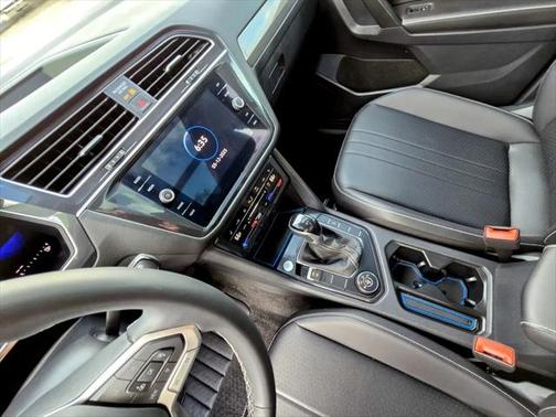 2024 Volkswagen Tiguan 2.0T SE 4MOTION