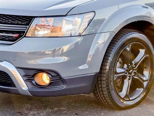 2020 Dodge Journey Crossroad