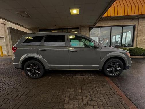 2020 Dodge Journey Crossroad