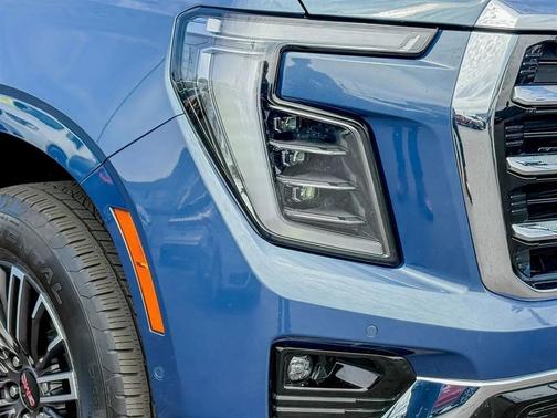 2025 GMC Yukon XL 4WD Elevation