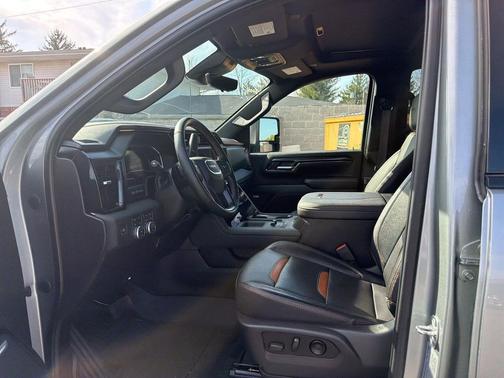 2024 GMC Sierra 2500 AT4