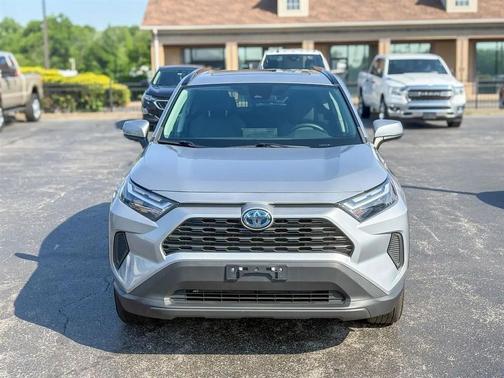 Silver Sky Metallic 2022 Toyota RAV4 Hybrid XLE