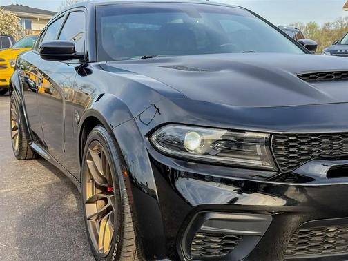 Pitch Black Clearcoat 2022 Dodge Charger SRT Hellcat