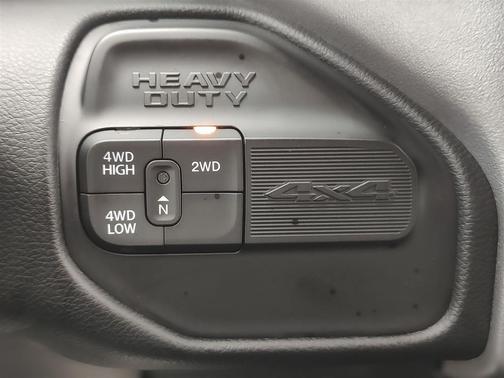 2024 RAM 3500 Big Horn Crew Cab 4x4 8' Box