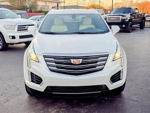 2017 Cadillac XT5 Base
