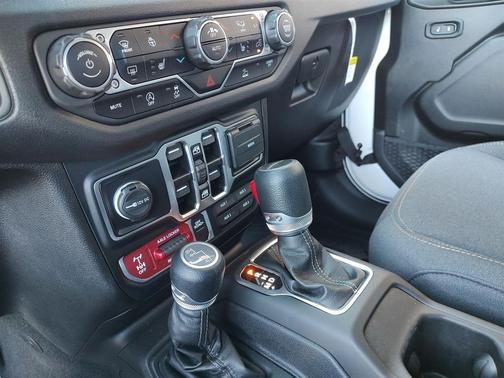 2024 Jeep Gladiator Willys