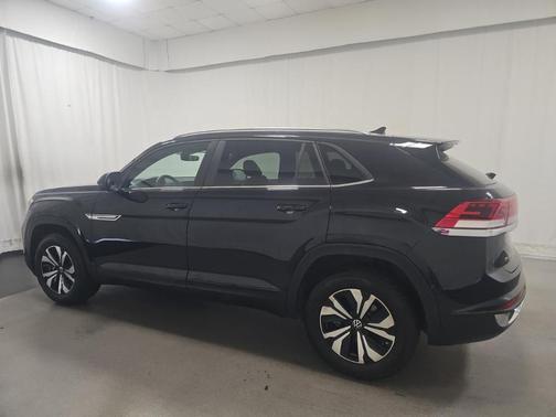 2025 Volkswagen Atlas Cross Sport 2.0T SE
