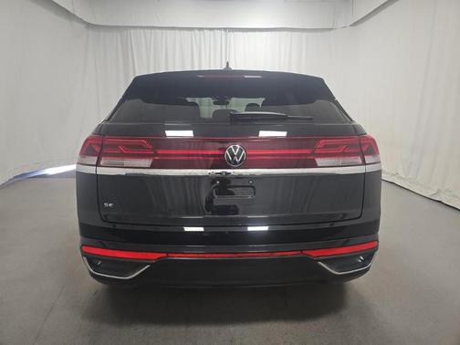 2025 Volkswagen Atlas Cross Sport 2.0T SE