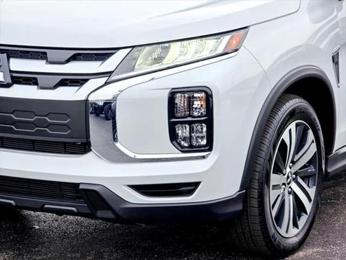2024 Mitsubishi Outlander Sport SE