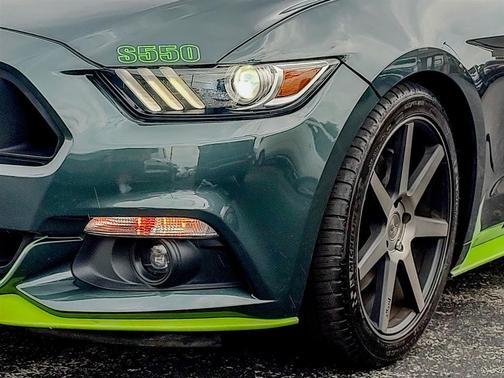 2015 Ford Mustang EcoBoost Premium