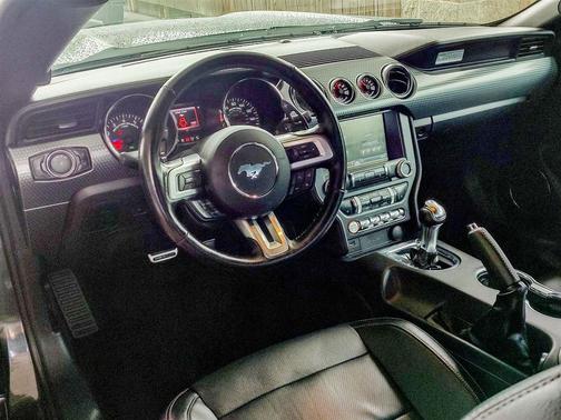2015 Ford Mustang EcoBoost Premium