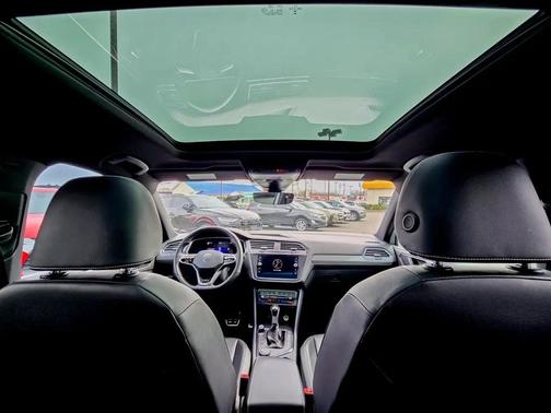 2022 Volkswagen Tiguan 2.0T SE R-Line Black 4MOTION