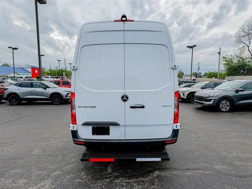 2025 Mercedes-Benz Sprinter 2500 Standard Roof