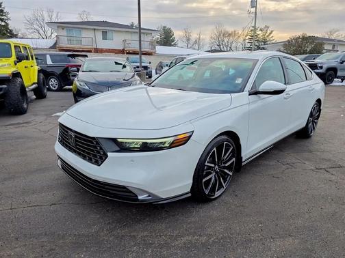 2023 Honda Accord Hybrid Touring