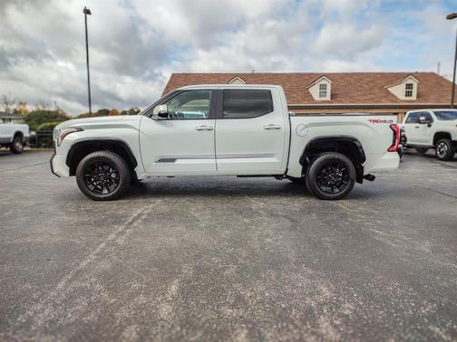 2025 Toyota Tundra Platinum