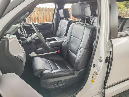 2025 Toyota Tundra Platinum