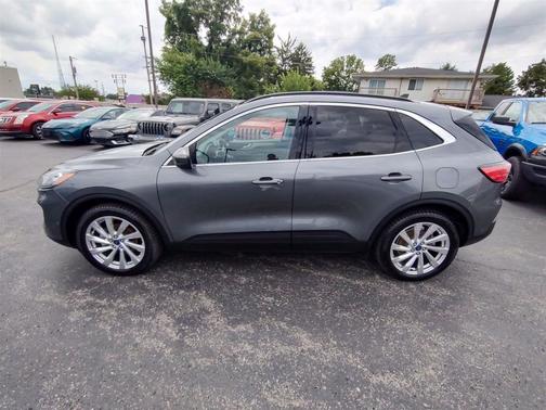 2021 Ford Escape Titanium