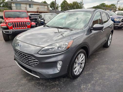 2021 Ford Escape Titanium