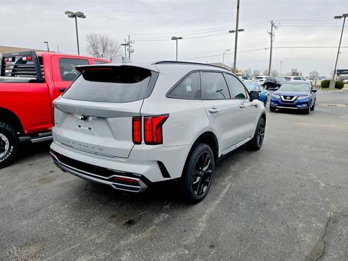 2022 Kia Sorento SX