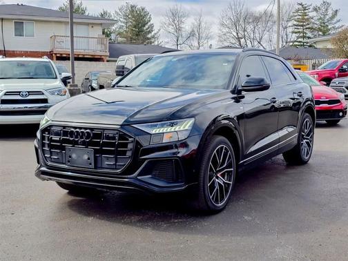 2023 Audi Q8 55 Premium Plus
