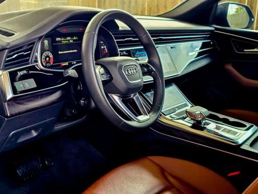 2023 Audi Q8 55 Premium Plus