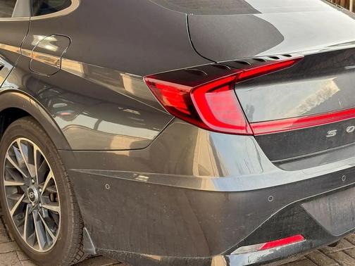 2021 Hyundai SONATA Limited