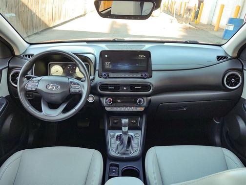 2022 Hyundai KONA Limited