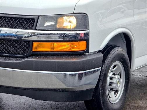 2022 Chevrolet Express 2500 RWD 2500 Regular Wheelbase WT