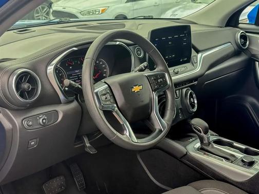 Riptide Blue Metallic 2024 Chevrolet Blazer 2LT