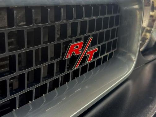 Brilliant Black Crystal Pearlcoat 2010 Dodge Challenger R/T