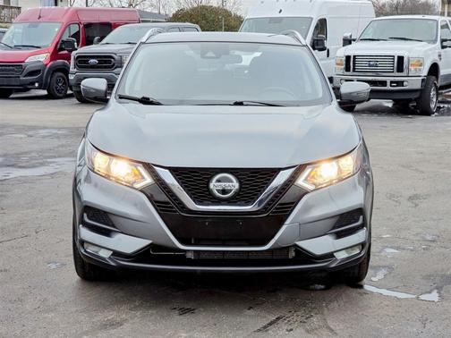 2022 Nissan Rogue Sport SV