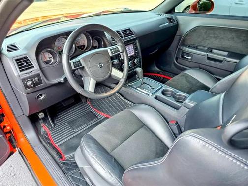 2008 Dodge Challenger SRT8