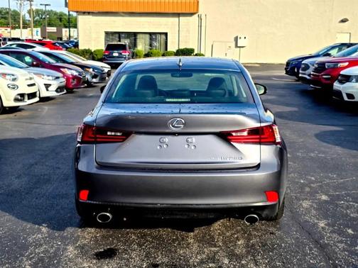 2015 Lexus IS 250 Crafted Line