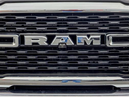 2024 RAM 3500 Tradesman Crew Cab 4x4 6'4' Box