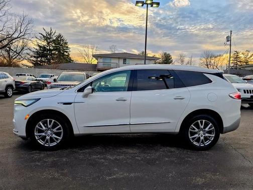 2022 Buick Enclave FWD Essence