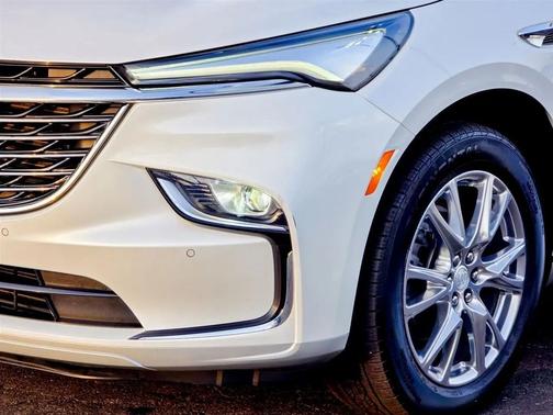 2022 Buick Enclave FWD Essence