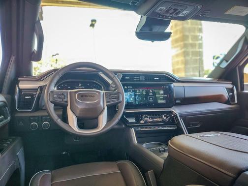 2025 GMC Sierra 2500 Denali