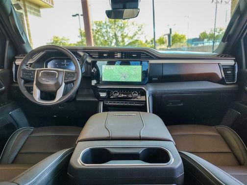 2025 GMC Sierra 2500 Denali