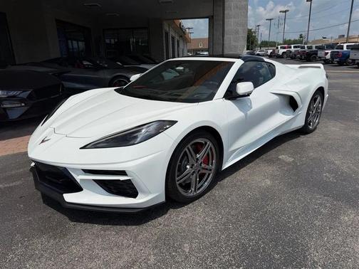 Arctic White 2024 Chevrolet Corvette Stingray w/2LT