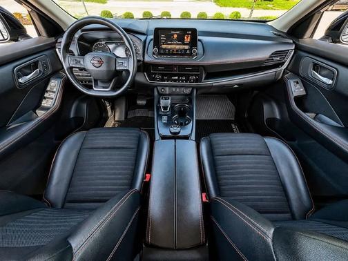 Boulder Gray Pearl 2025 Nissan Rogue Rock Creek