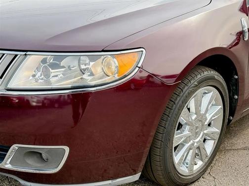 2012 Lincoln MKZ Base