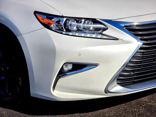 2016 Lexus ES 350 Base