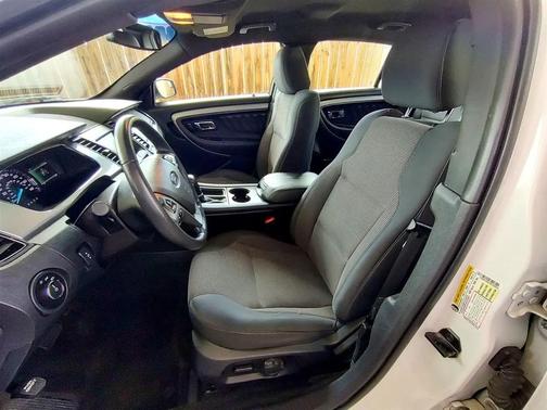 2018 Ford Taurus SEL