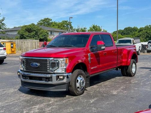Rapid Red Metallic Tinted Clearcoat 2022 Ford F-350 Lariat