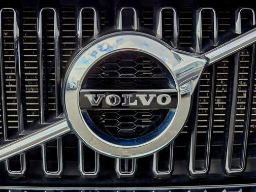 2021 Volvo XC60 T5 Momentum