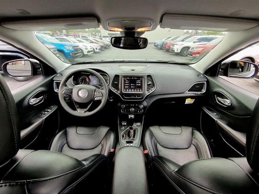 2022 Jeep Cherokee Trailhawk