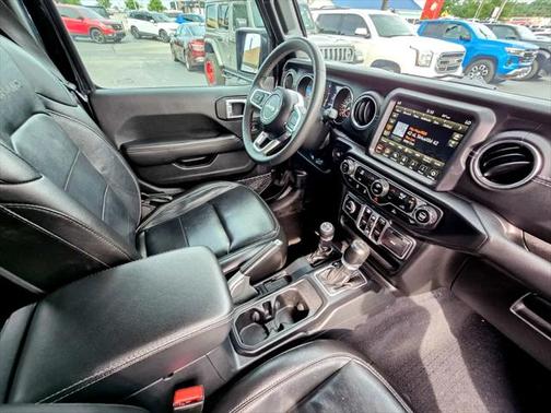 2023 Jeep Gladiator Overland